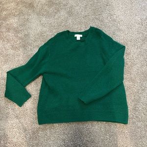 Comfy and cozy green sweater
